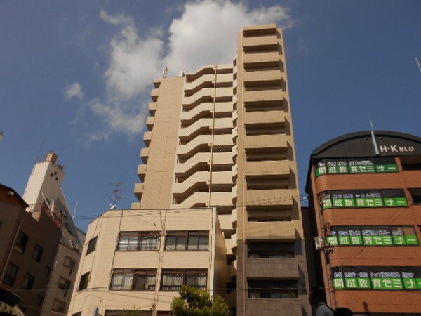 物件外観写真1　(玉造駅徒歩１分)