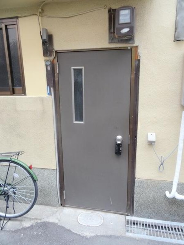 玄関(★大きな窓★)