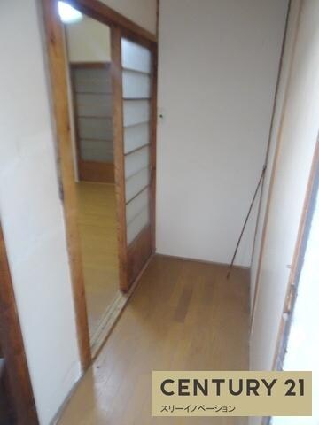 物件外観写真2　(★明るい廊下！★)