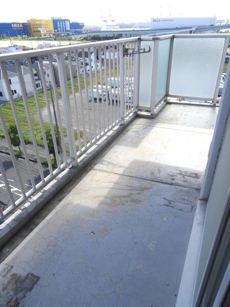 物件内観写真13　(★広々バルコニー★)