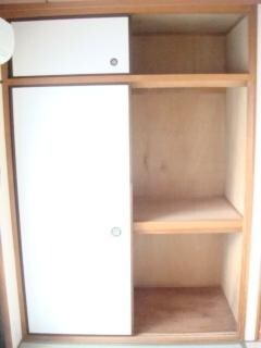 物件内観写真11　(★たっぷり収納スペース★)