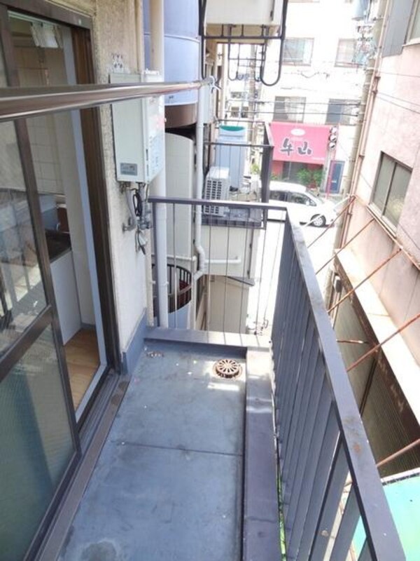 バルコニー(★なかなか広いベランダ★)