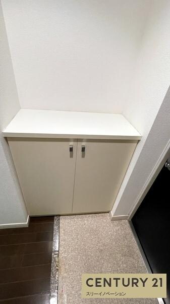 物件内観写真21　(★玄関部分もピッカピカですよ★)