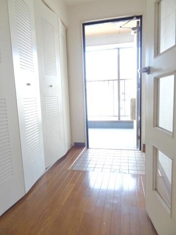 物件内観写真13　(★玄関も広めです★)