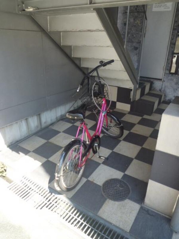 エントランス(建物１階)