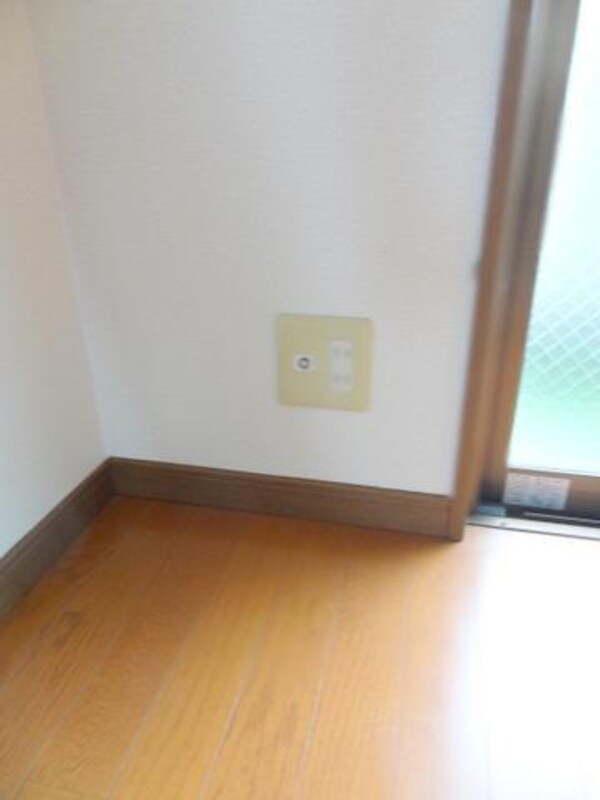 子供部屋(★テレビ線はこちらから★)