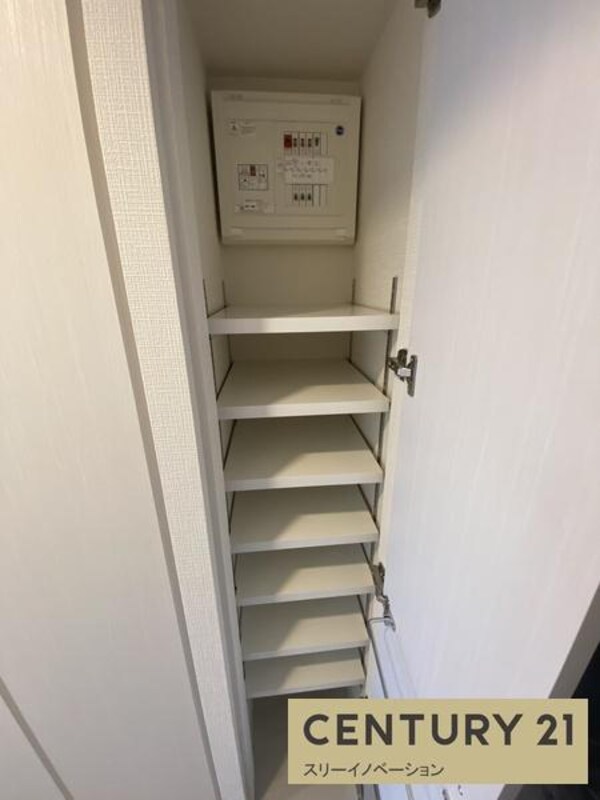 玄関(シューズボックス)