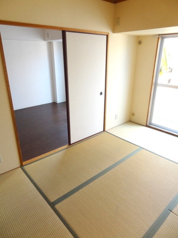 和室(★落ち着いた雰囲気の和室★)