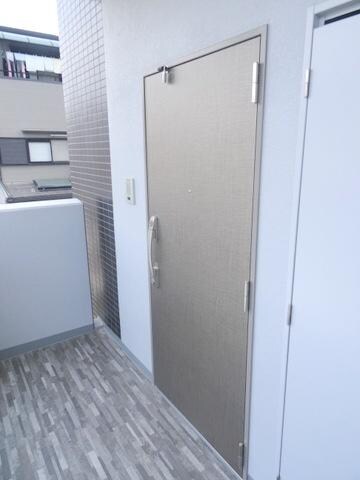 物件内観写真13　(★表玄関です★)