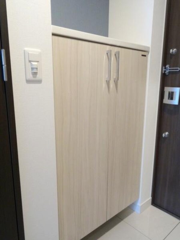 玄関(★シューズボックス完備★)