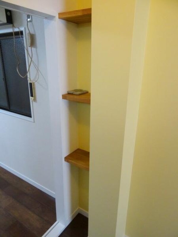 収納(★玄関すぐにかわいい棚有り★)