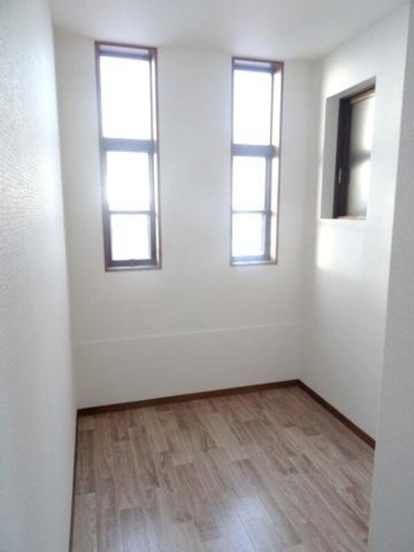 洋室(★オシャレなスペース★)