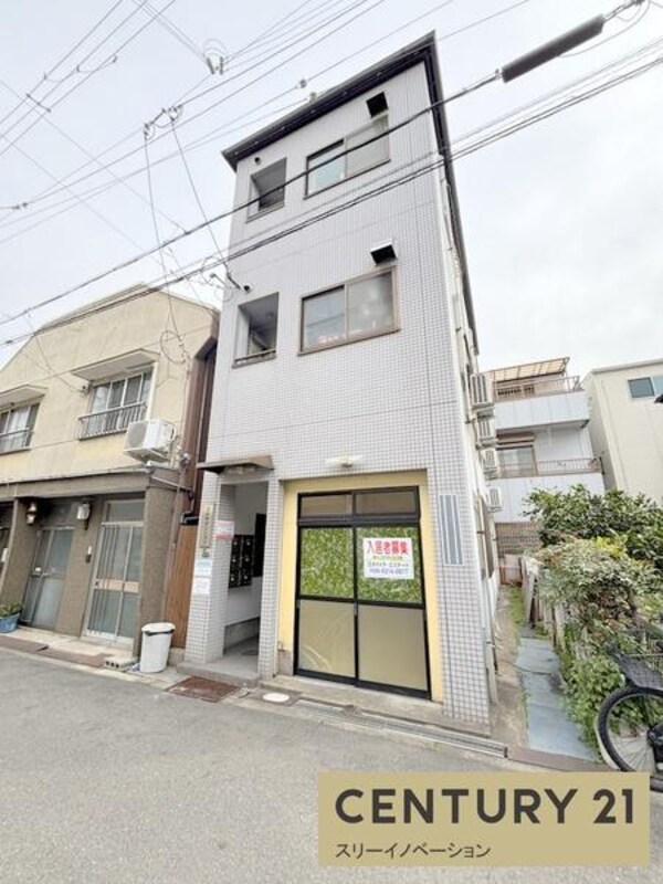 外観(★３階建の建物★)