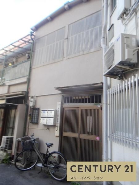 物件外観写真1　(しっかりした外観！)