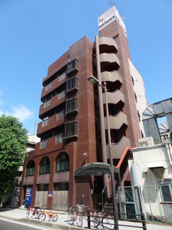 外観(★赤茶の目立つ外観★)