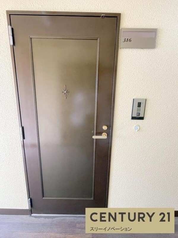 玄関(★モニター付きインターホン完備！★)