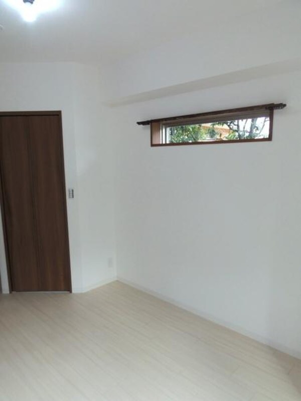 洋室(★人気の角部屋設計★)