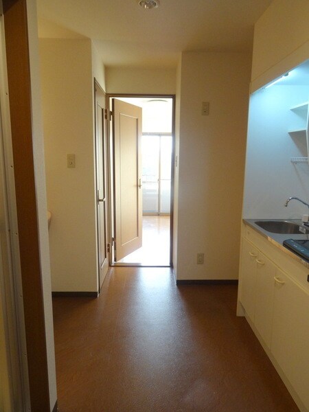 物件内観写真27　(★キッチン周り広々★)