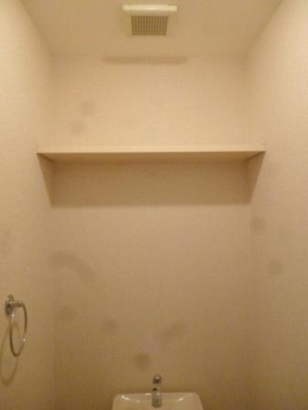 トイレ(★トイレにも嬉しい棚★)