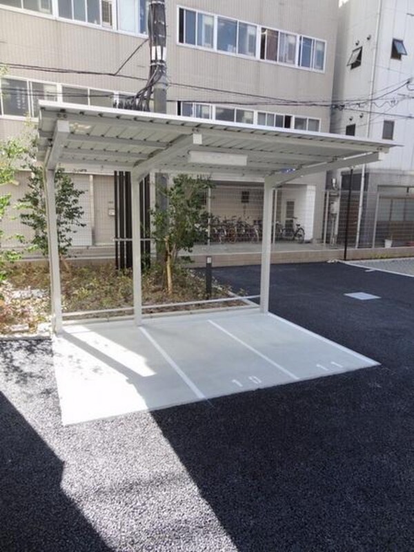 駐車場(★ここにもバイク置き場★)