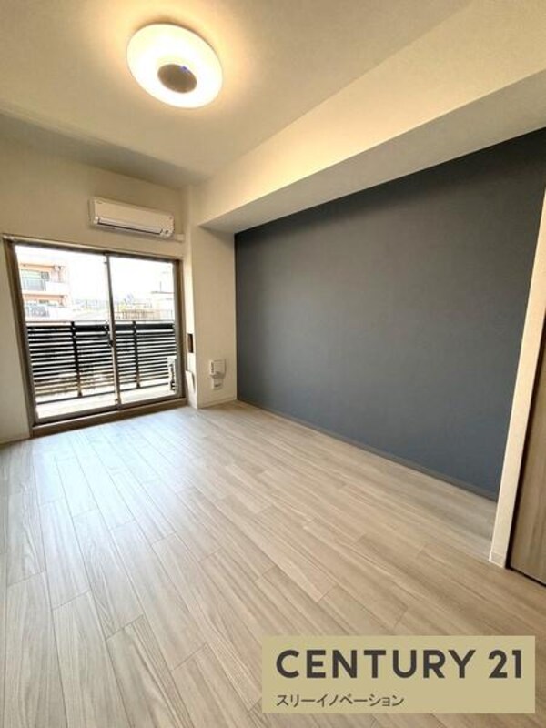 リビング(広々洋室！)