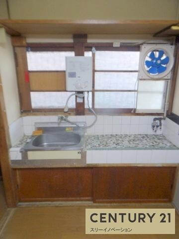 物件内観写真3　(★キッチンスペース★)