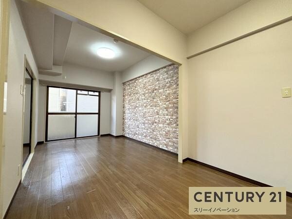 物件内観写真5　(★日当たり良好のお部屋★)