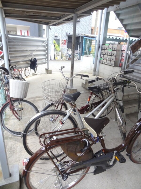 エントランス(★自転車置き場)