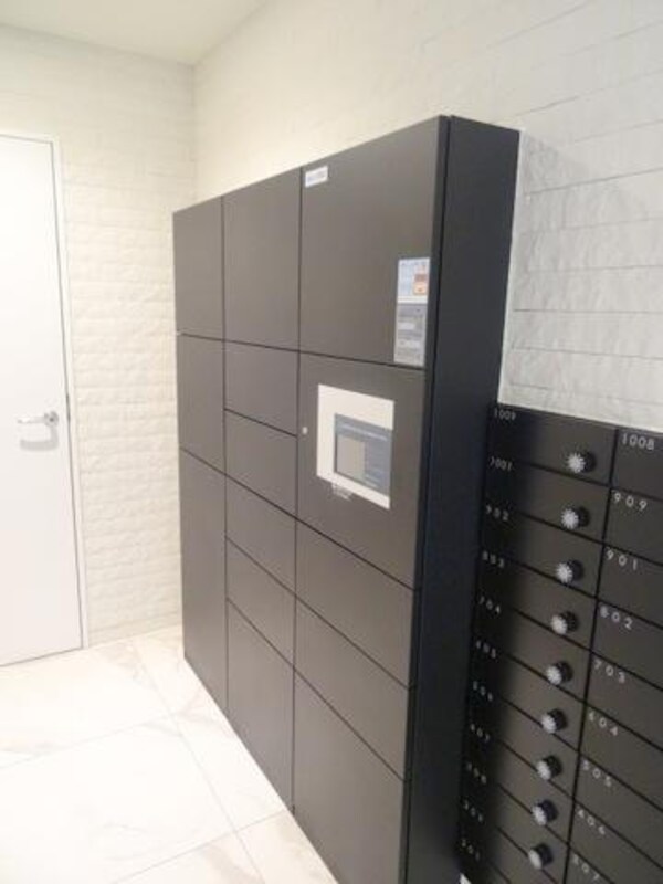 エントランス(★宅配ＢＯＸ★)