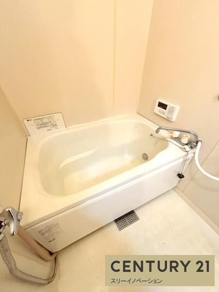 物件内観写真7　(バスタイム)