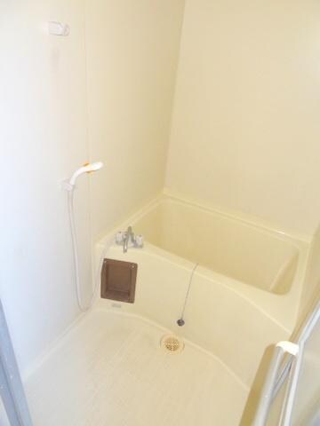 物件内観写真5　(★ピカピカのお風呂です★)