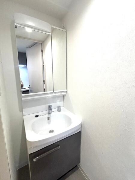物件内観写真5　(★人気の独立洗面台★)