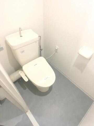 物件内観写真8　(★ぴかぴかのトイレ★)