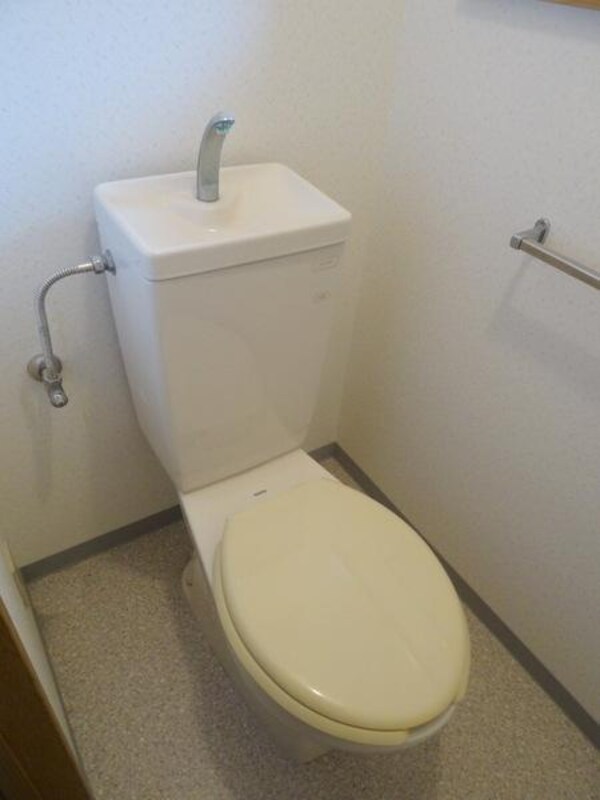 トイレ(★窓付きのトイレ★)