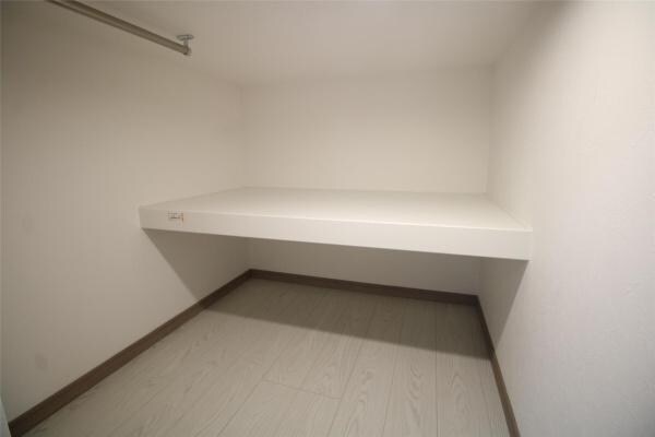 物件内観写真11　(同間取り別室)