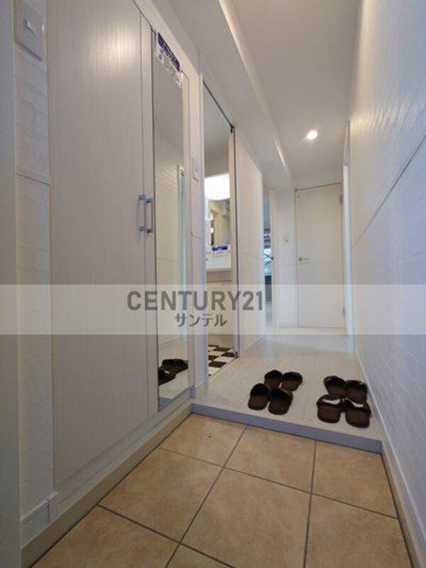 玄関(同間取り別階)