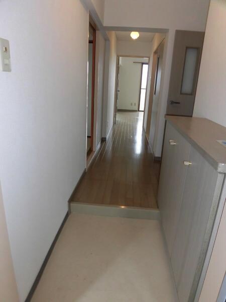 物件内観写真6　(同間取り別階)