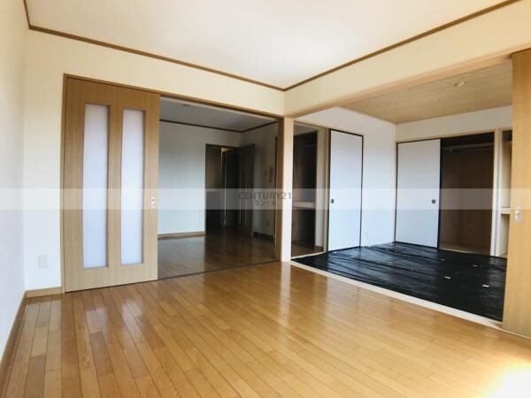 物件内観写真5　(同間取り別階)