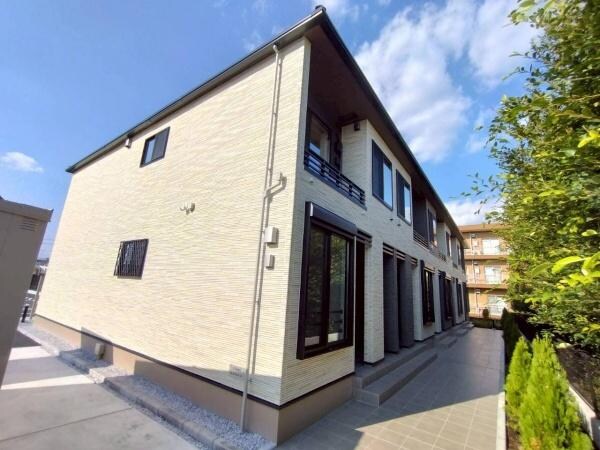 物件外観写真1　(完成予想図)