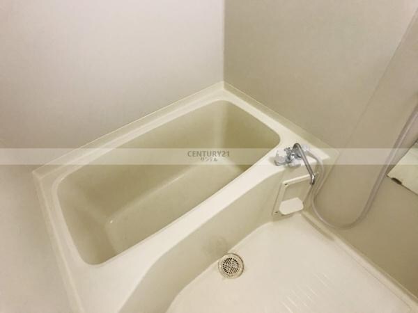 物件内観写真9　(同間取り別階)