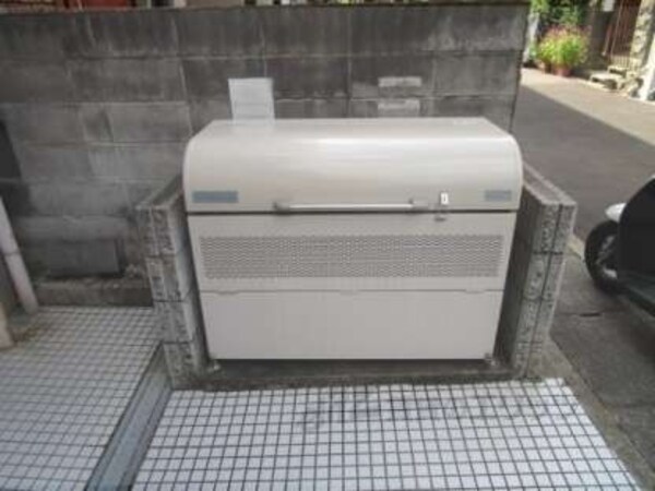 ゴミ置き場