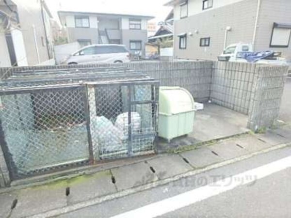 ゴミ置き場