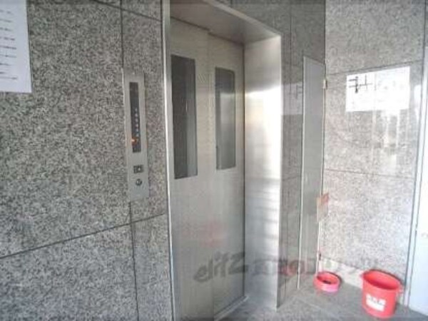 エレベーター