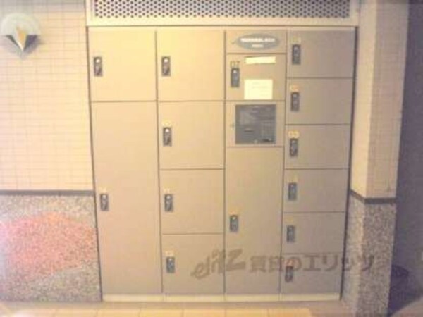 宅配ボックス