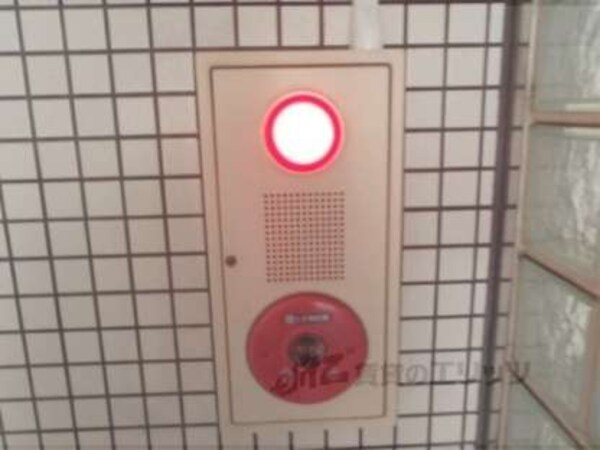 非常ボタン