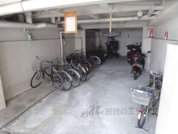 駐輪場