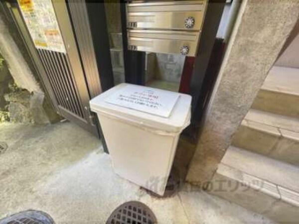 チラシ用ゴミ箱