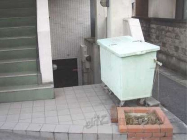 ゴミボックス