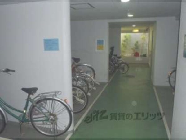 駐輪場