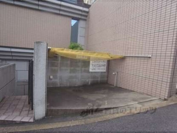 ゴミ捨て場